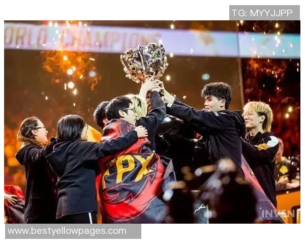 FPX战队的荣耀之路：从默默无闻到巅峰对决的奋斗历程