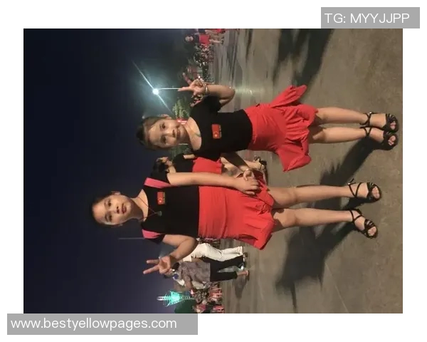 张丽的足球人生：从小球场到世界舞台的深度对话与成长历程